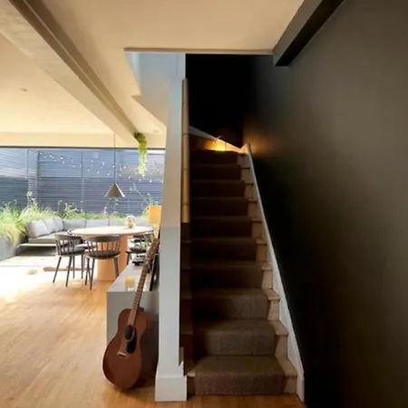 Sunlit Designer Haven In Trendy Neighbourhood * Dublin