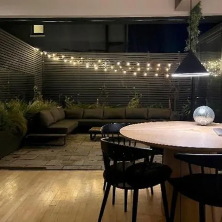 Apartamento Sunlit Designer Haven In Trendy Neighbourhood *