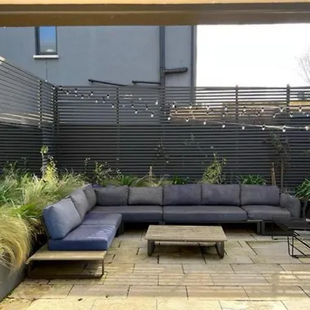 Sunlit Designer Haven In Trendy Neighbourhood Apartamento